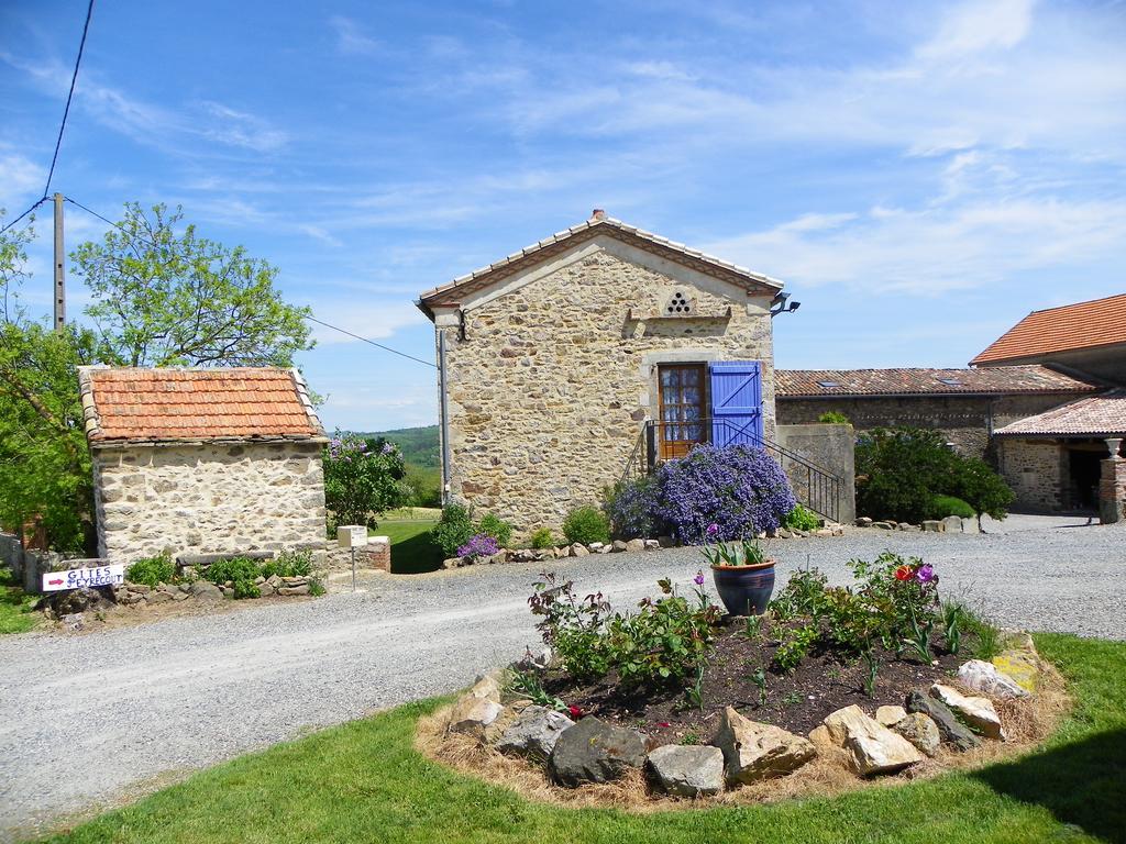 Gites & Chambres D'Hotes Peyrecout Laparrouquial Exterior photo