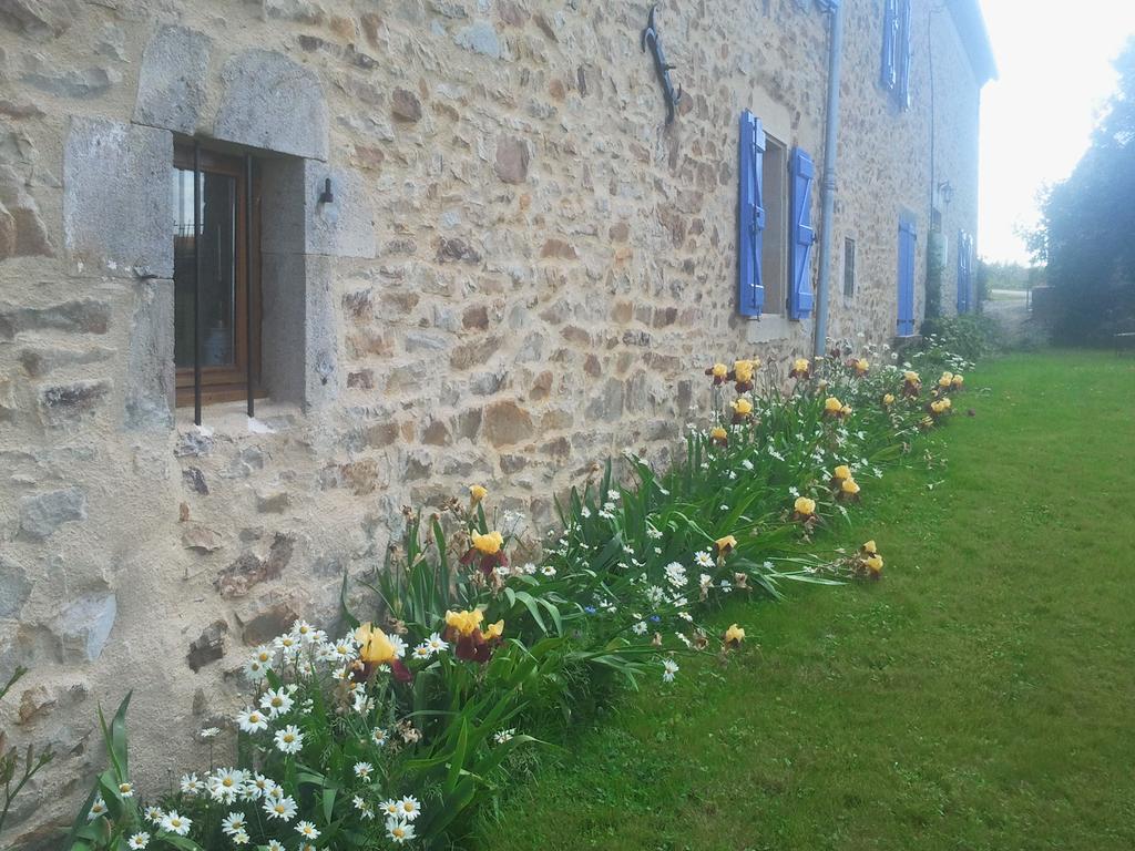 Gites & Chambres D'Hotes Peyrecout Laparrouquial Exterior photo